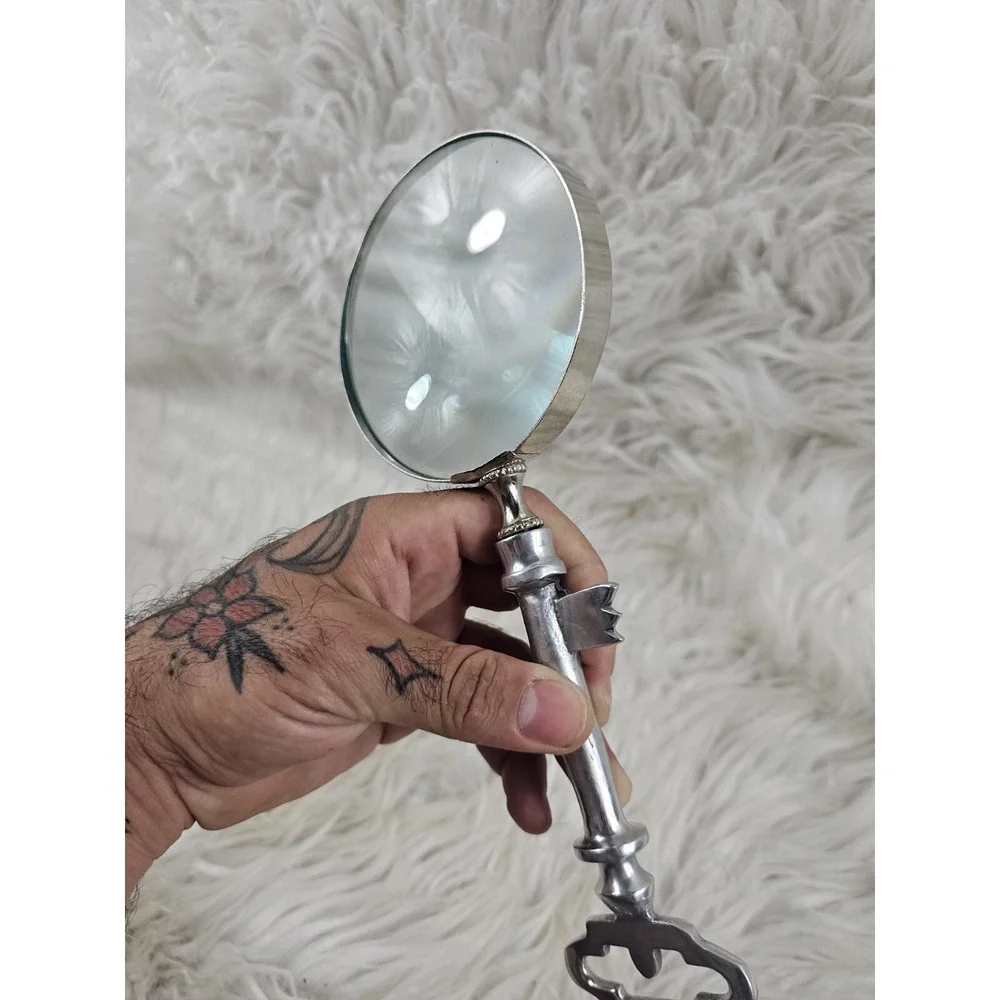 Rare Vintage Magnifying Glass Large Decorative Handheld Magnifier Keyring Handle